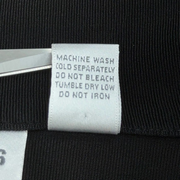 Chicos Travelers Womens Size 2 US 12 L Blazer Jacket Black Slinky Stretch Button - Picture 13 of 16